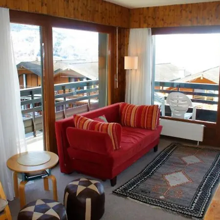 Pet-friendly In *